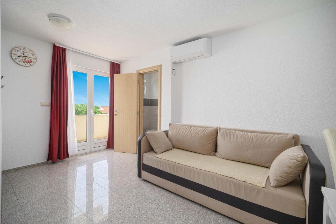 Apartments Miskovic Vodice Exterior photo