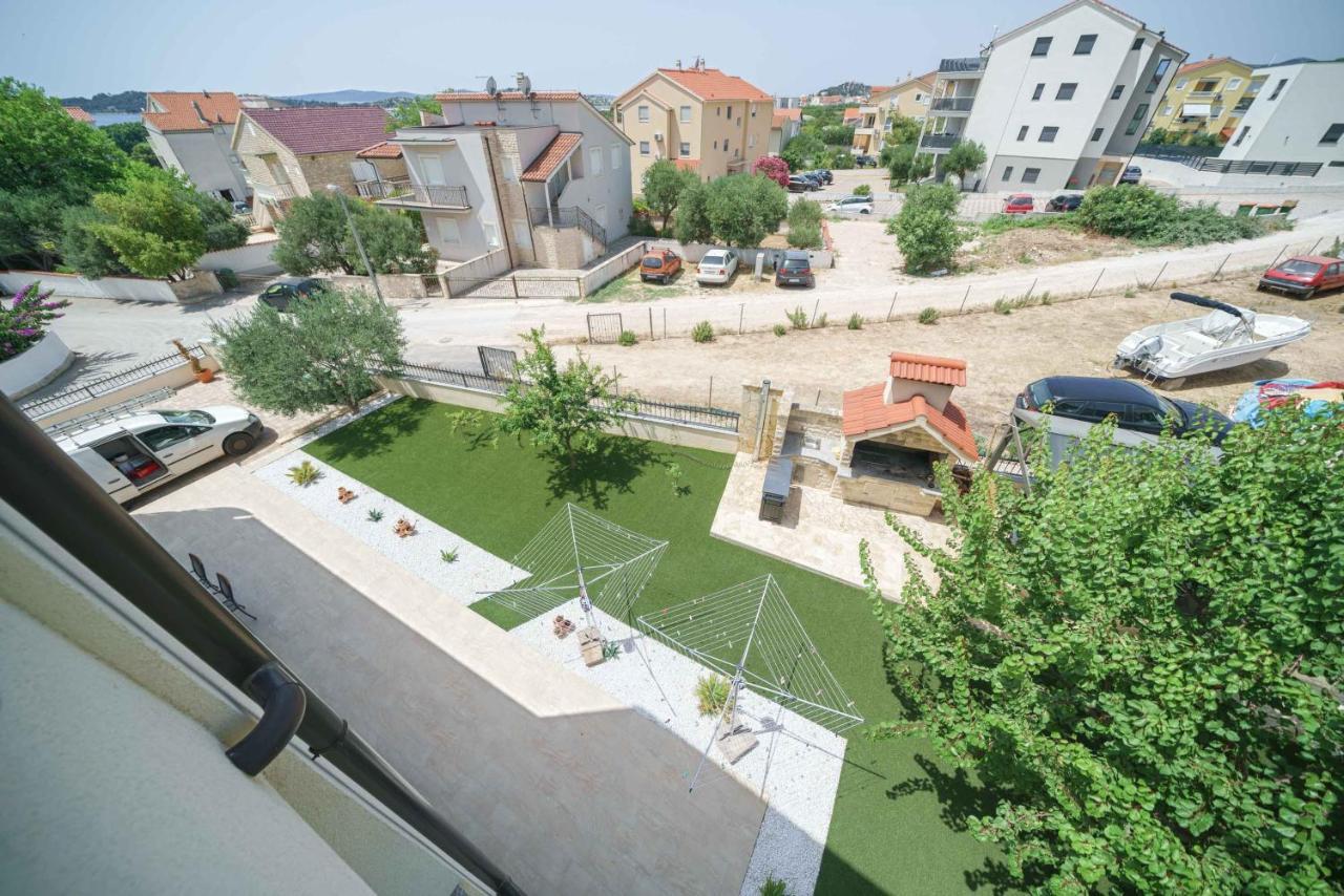 Apartments Miskovic Vodice Exterior photo